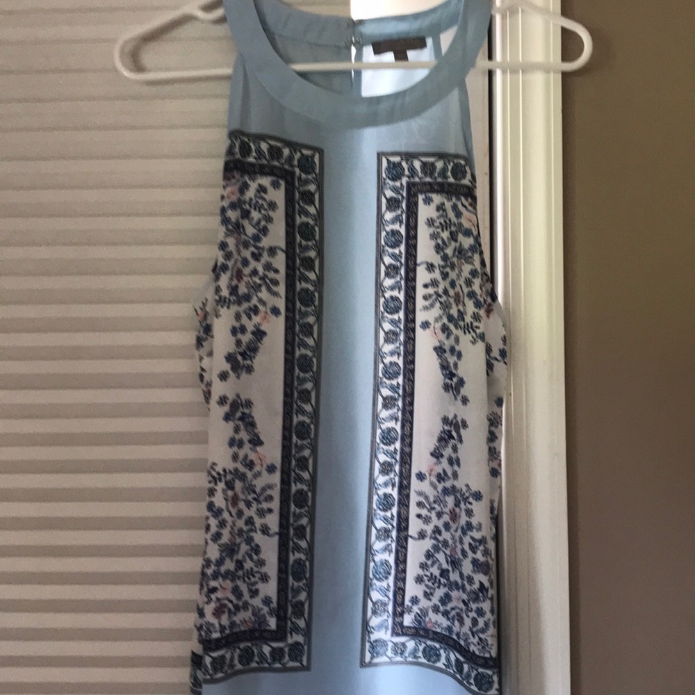 Sleeveless blouse